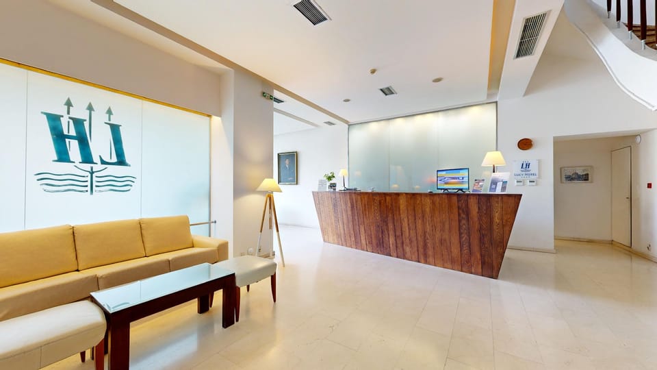 LUCY HOTEL Apartment hotel in Euboea