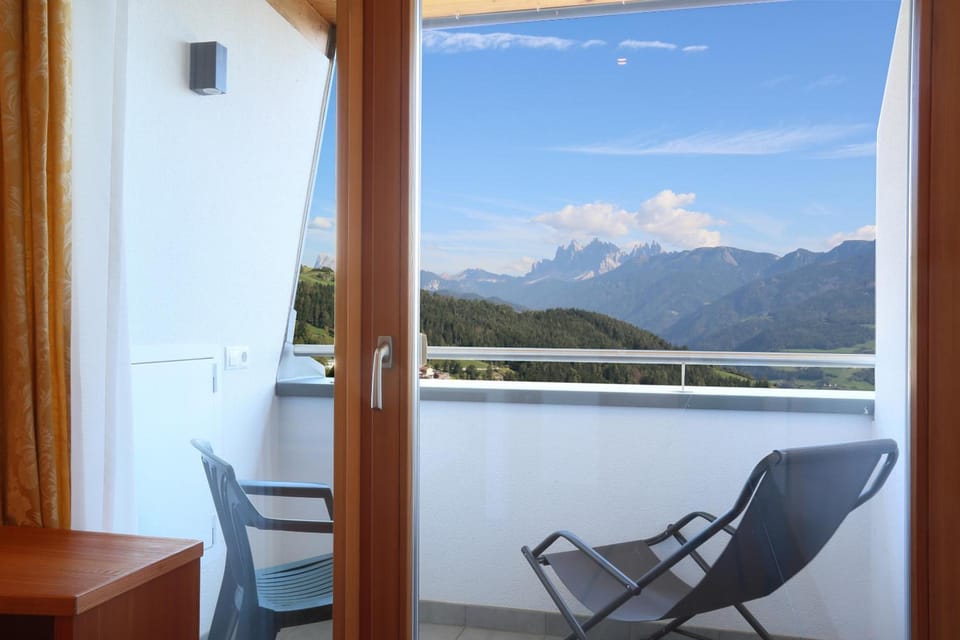 Gasthaus zum Weissen Kreuz Hotel in Trentino-South Tyrol