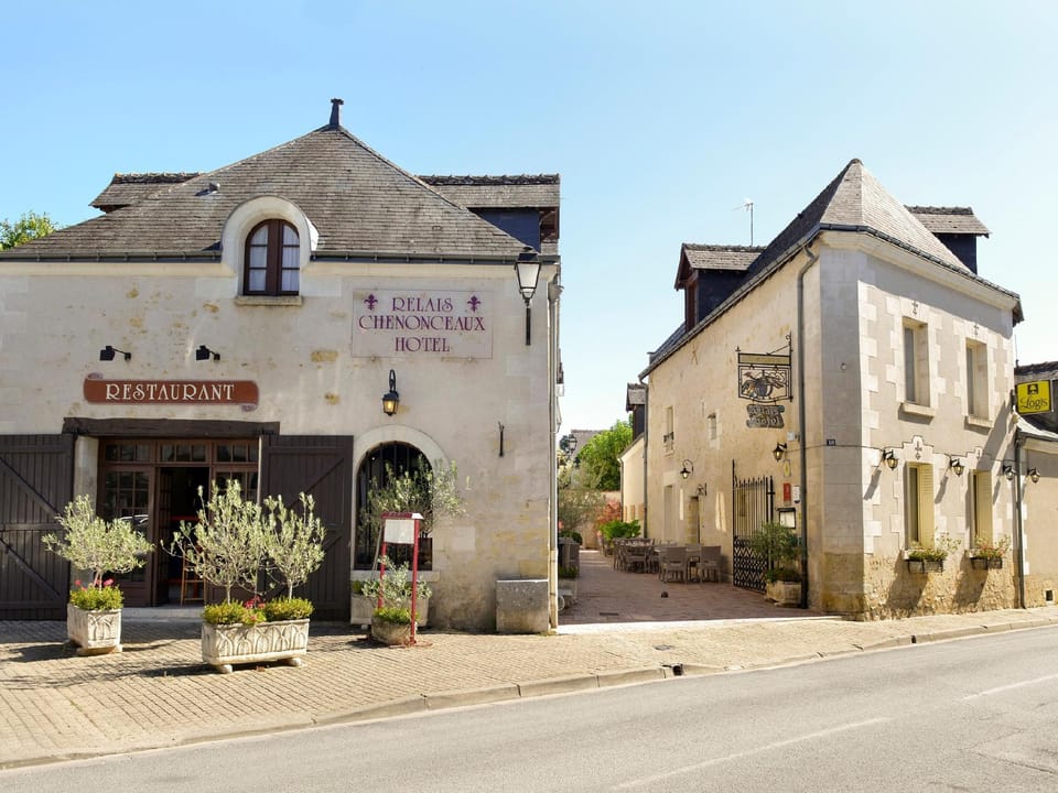 Logis Hotels Restaurant le Relais Chenonceaux Hotel in Centre-Val de Loire