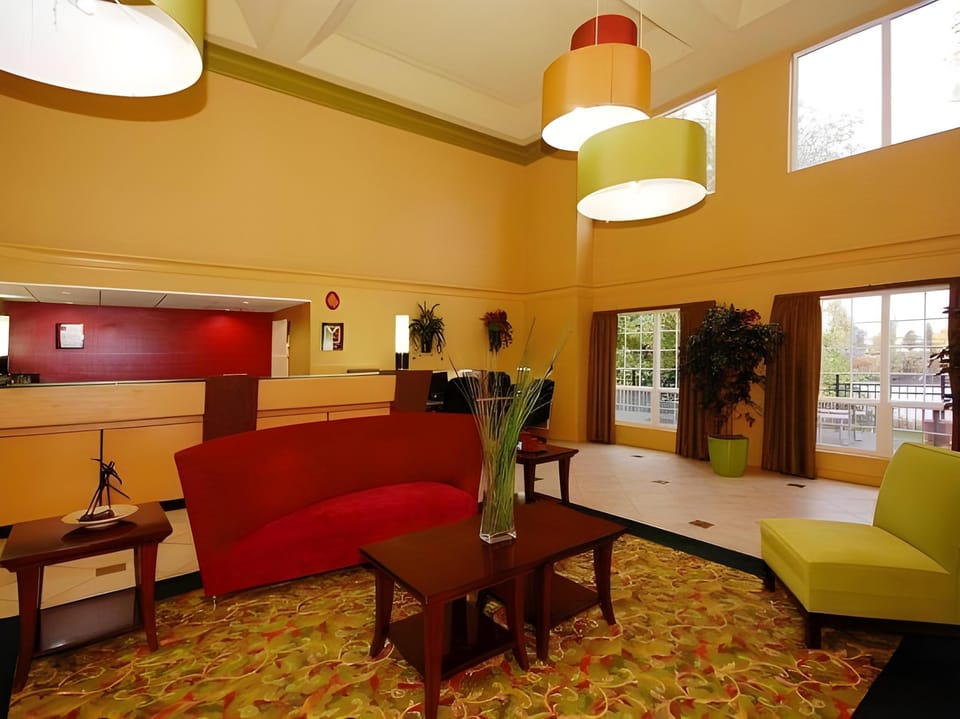 Clarion Hotel Portland International Airport Hotel in Parkrose