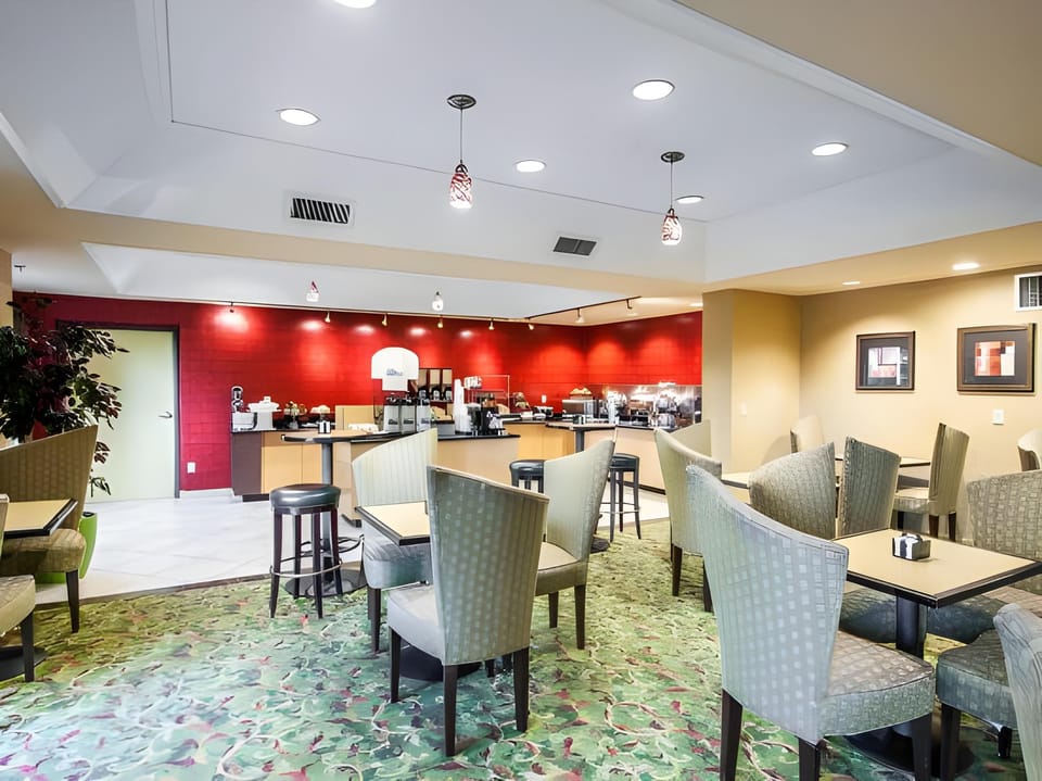 Clarion Hotel Portland International Airport Hotel in Parkrose