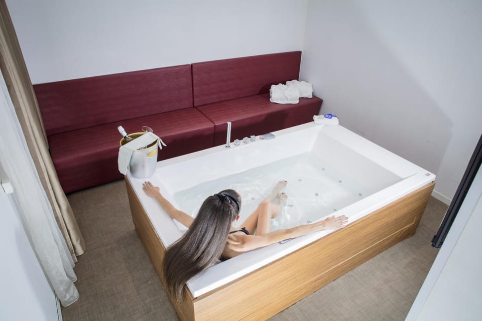 Hot tub