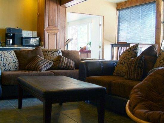 The Inn at Boatworks, Lake Tahoe Hotel in Tahoe City