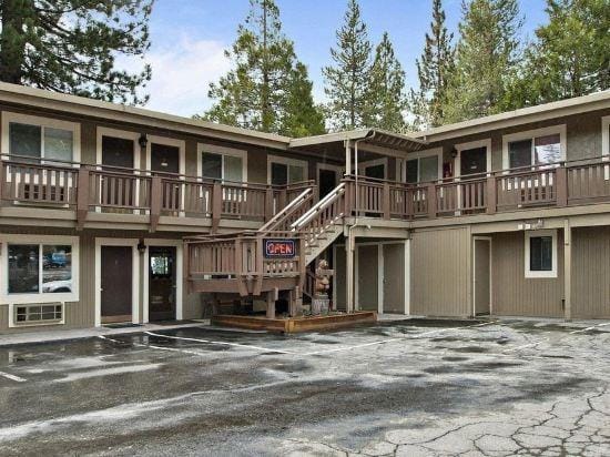 The Inn at Boatworks, Lake Tahoe Hotel in Tahoe City