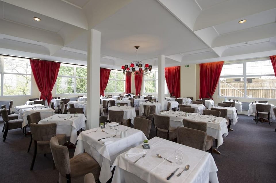 Savoy Hotel Hotel in Les Allues