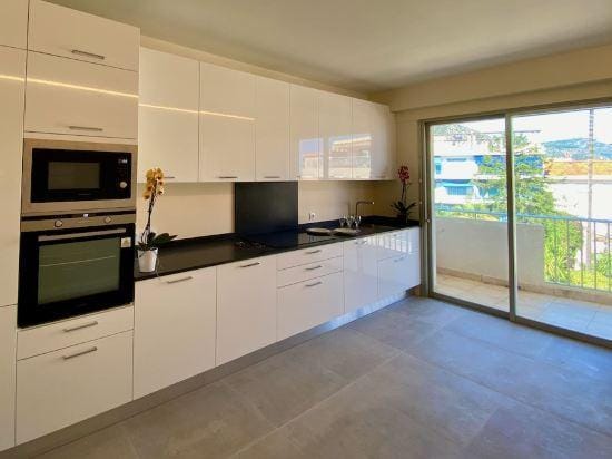 Residence Carlton - Renovee Avec Piscine Hotel in Villefranche-sur-Mer
