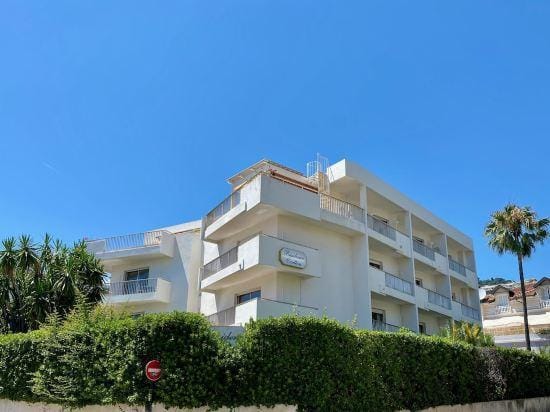 Residence Carlton - Renovee Avec Piscine Hotel in Villefranche-sur-Mer