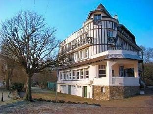 Hostellerie Saint Pierre Hotel in Normandy