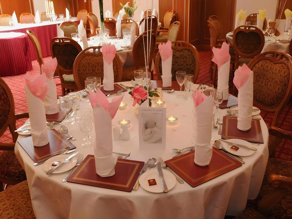 Bush Hotel Hotel in Leitrim, Co. Leitrim, Ireland