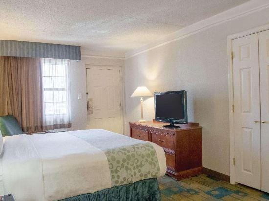 La Quinta Inn by Wyndham New Orleans Veterans / Metairie Hotel in Metairie