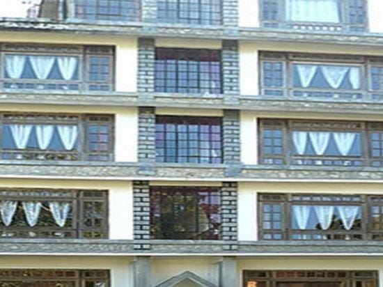 Hotel Garden Reach Hotel in West Bengal