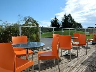 Eight Acres Hotel Hotel in Elgin