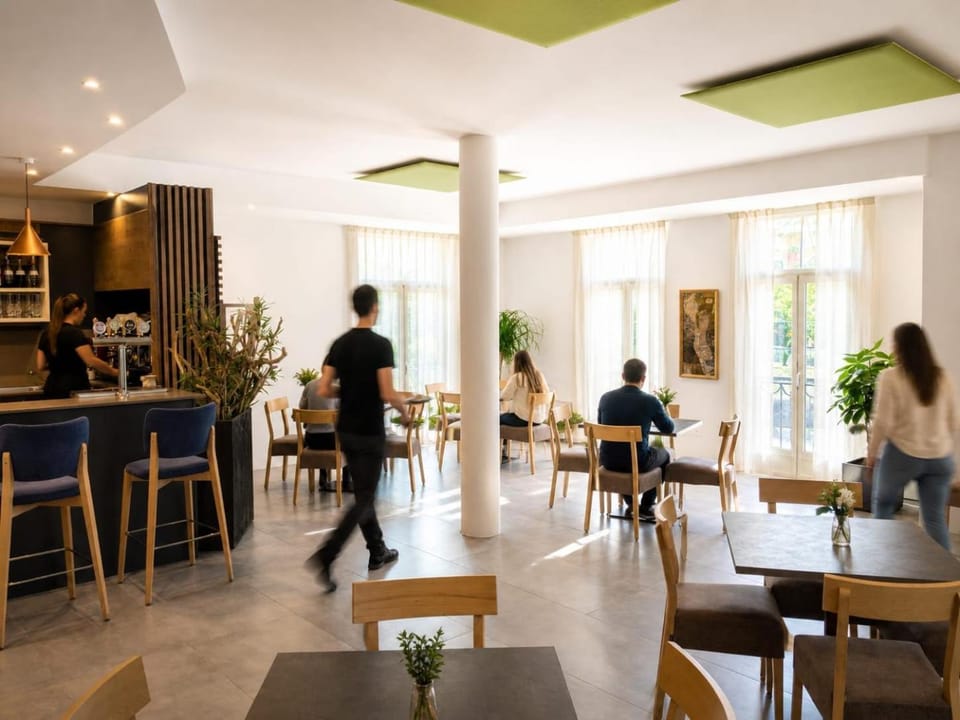 Bar/lounge