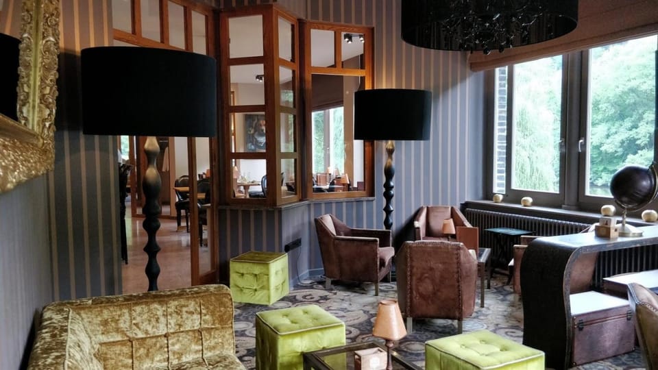 Bar/lounge