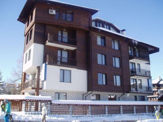 Family Complex Mountain Romance Apartments Hotel in Bansko