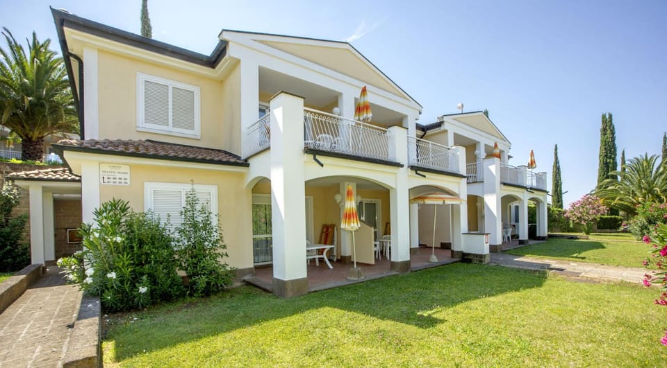 Hotel & Golf Resort Il Pelagone Resort in Tuscany
