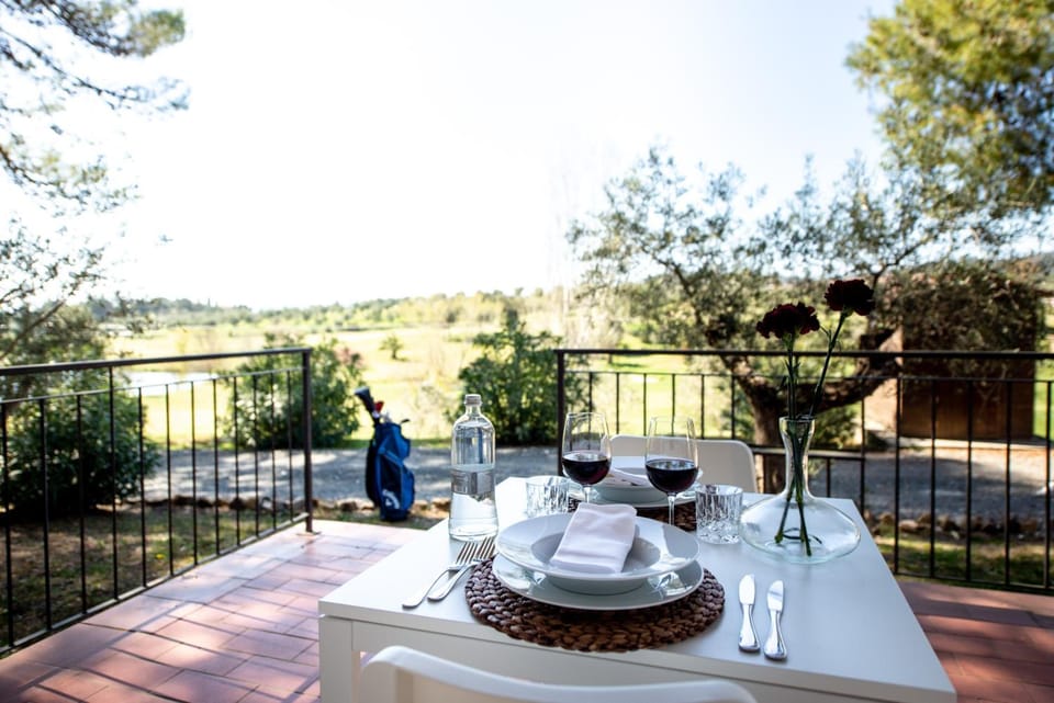 Hotel & Golf Resort Il Pelagone Resort in Tuscany
