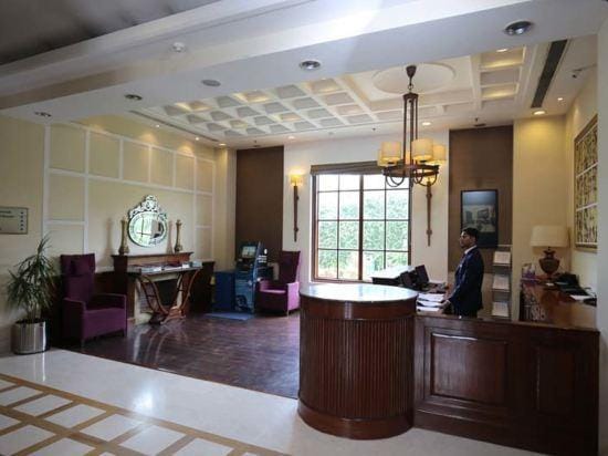 City Club Phase III Hotel in Gurugram