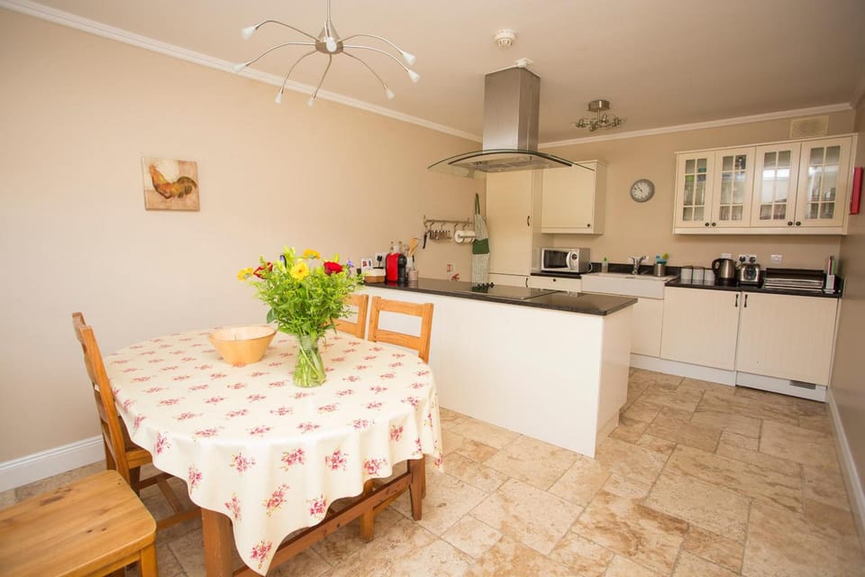 Decoy Country Cottages Hotel in Meath, Co. Meath, Ireland