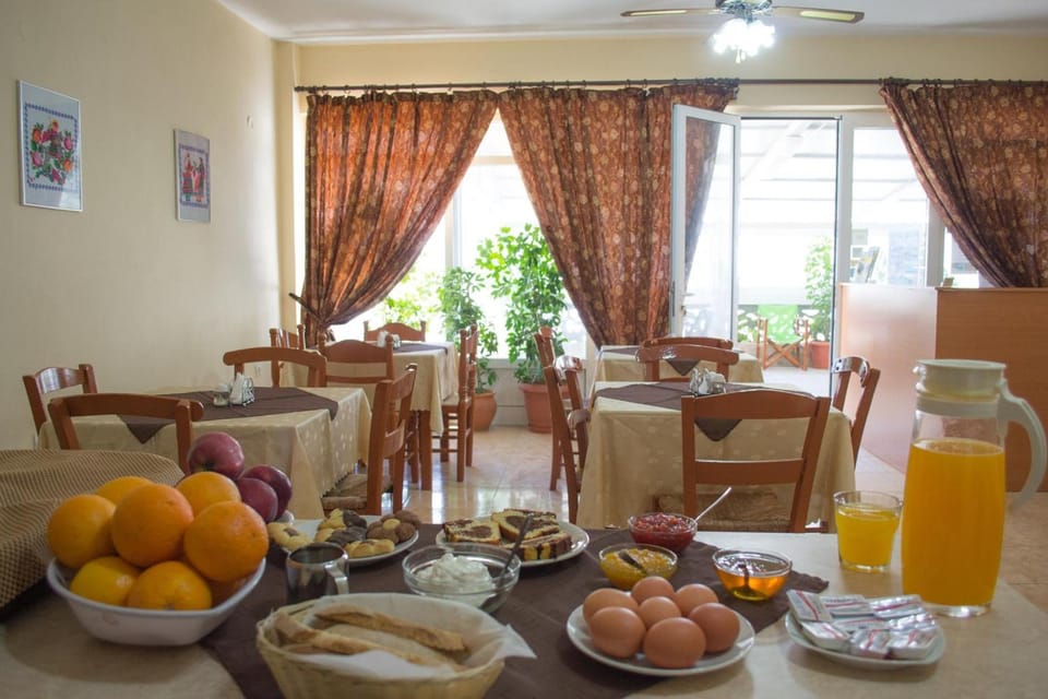 Dorana Apartments & Trekking Hotel Apartment hotel in Decentralized Administration of the Aegean