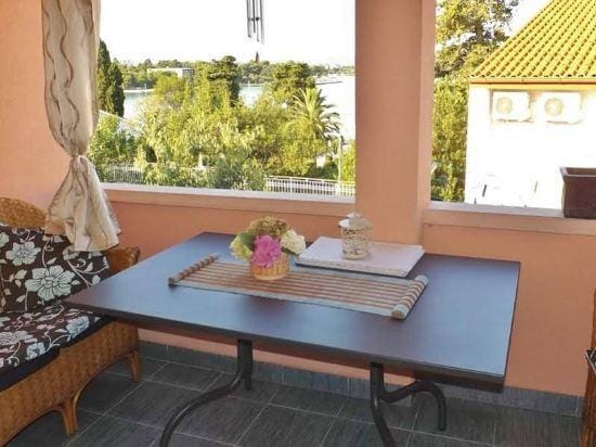 Apartments Ljiljana Hotel in Zadar