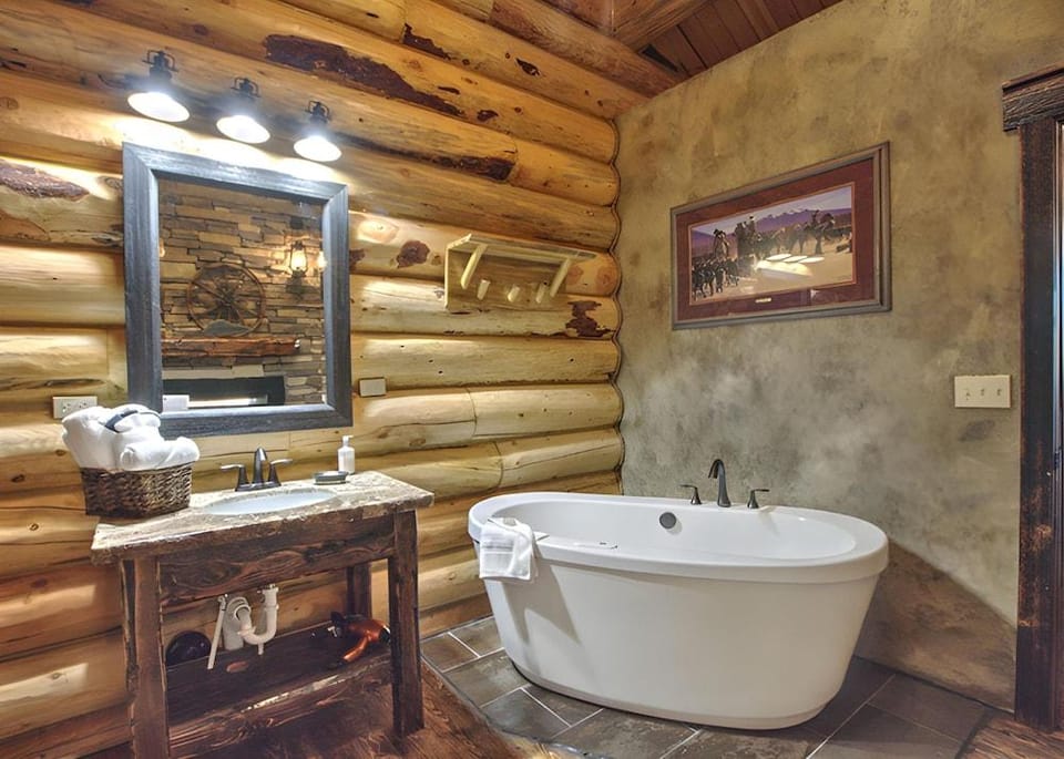 Hibernation Station Hotel in West Yellowstone