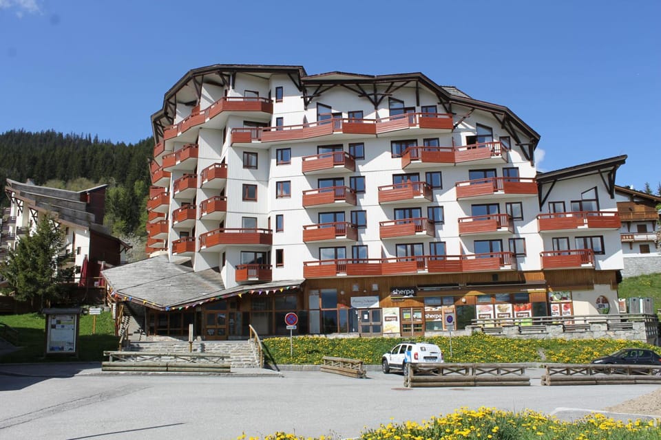 Residence Britania Cles Blanches Apartment hotel in Les Allues