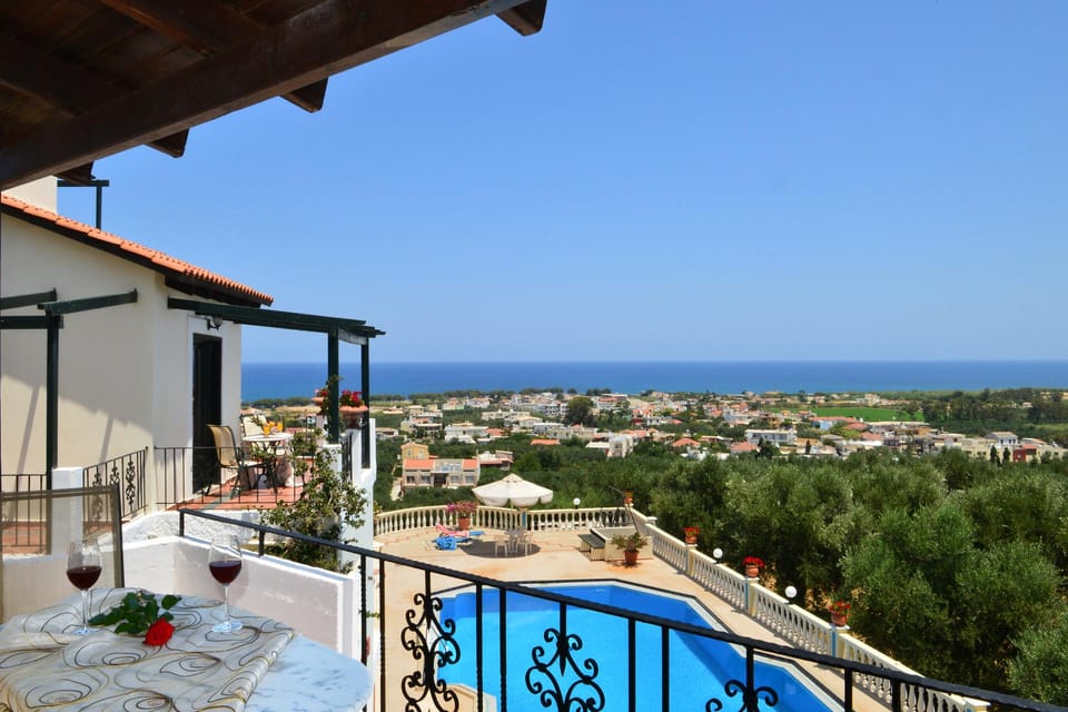 Antilia Apartments Hotel in Crete