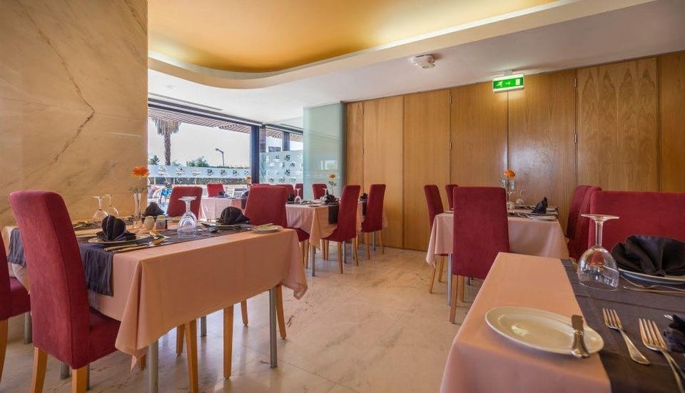 Interpass Vau Hotel Apartamentos Hotel in Portimao