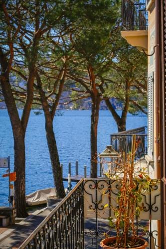 Al Battello Hotel in Canton of Ticino