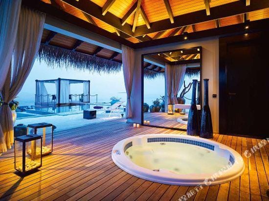 Velaa Private Island Hotel in Maldives