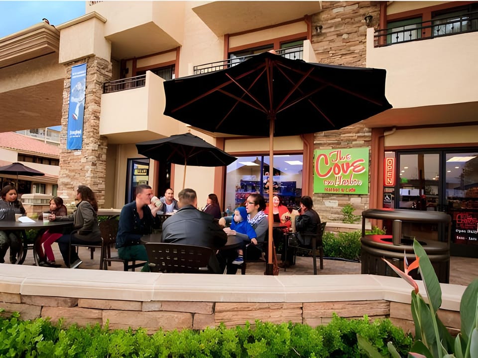 Tropicana Inn and Suites Hotel in Anaheim