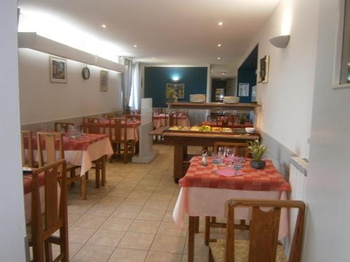 Hotel Restaurant De La Roche Hotel in Auvergne-Rhône-Alpes