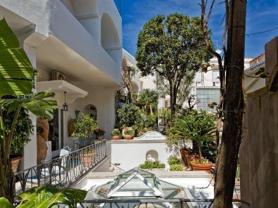 Albergo Gatto Bianco Hotel in Marina Grande