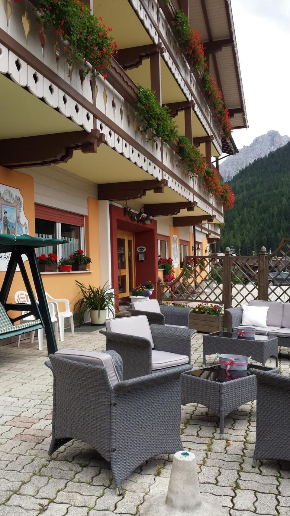 Hotel Azola Hotel in Canazei