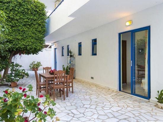 Blue Roses Hotel in Ialysos