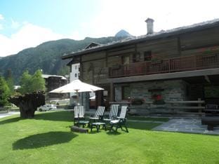 Hotel Bellevue Hotel in Champoluc