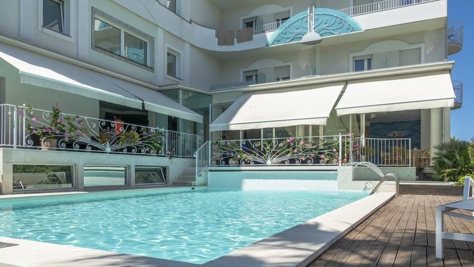Luxor Cattolica Beach Hotel Hotel in Cattolica