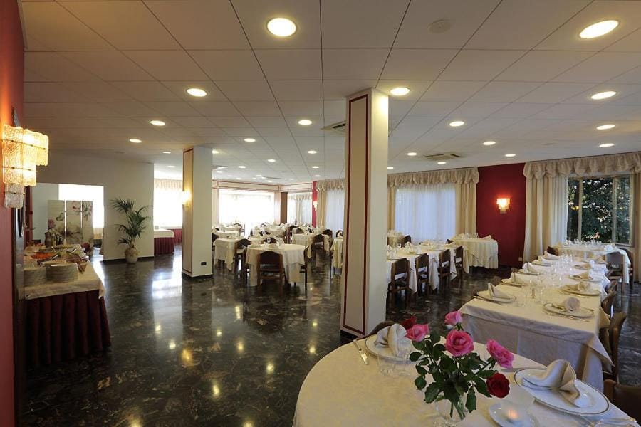 Hotel Bergamo Mare Mhotelsgroup Hotel in San Bartolomeo al Mare