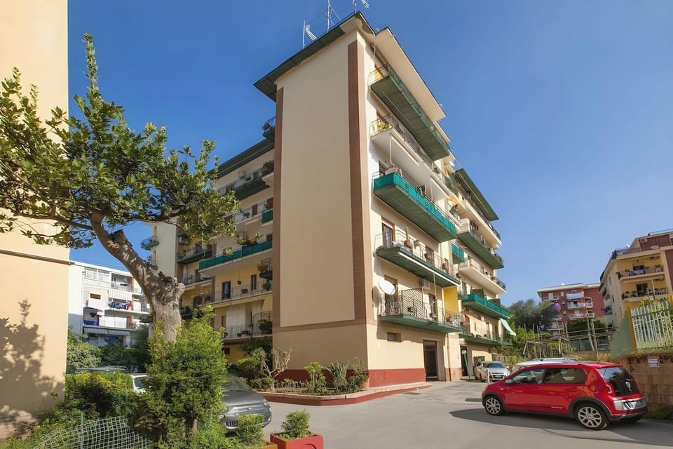 Vhome Hotel in Priora