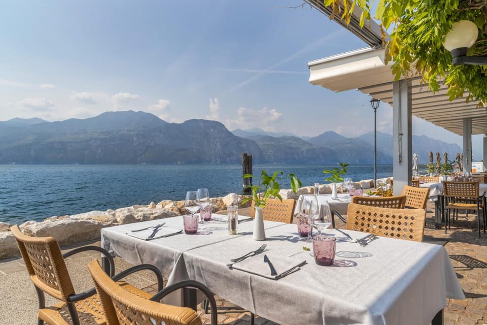 Lake Front Hotel Brenzone Hotel in Brenzone sul Garda