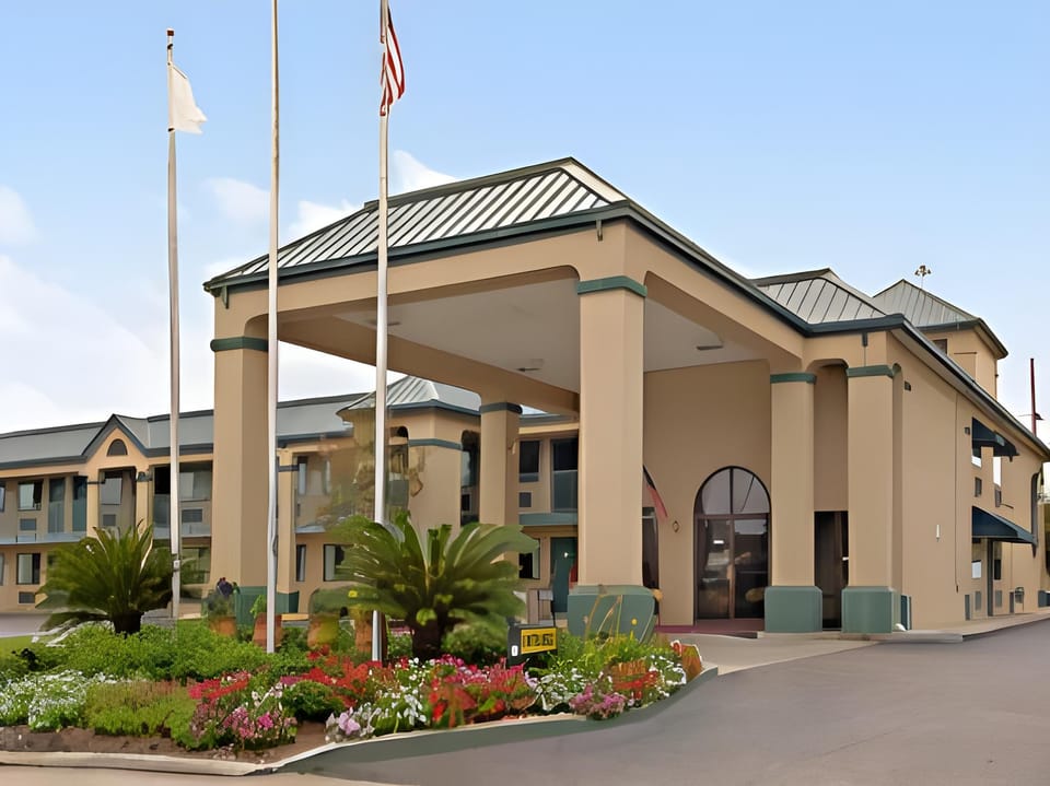 Super 8 by Wyndham Baton Rouge/I-12 Hotel in Baton Rouge