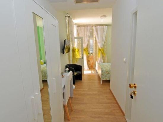 Luxury Rooms Nirvana Hotel in Split