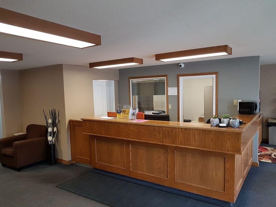 Econo Lodge Hotel in Regina