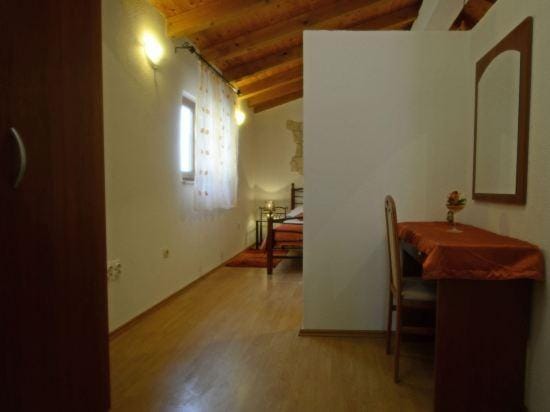 Kuzma Rooms and Apartments Hotel in Split