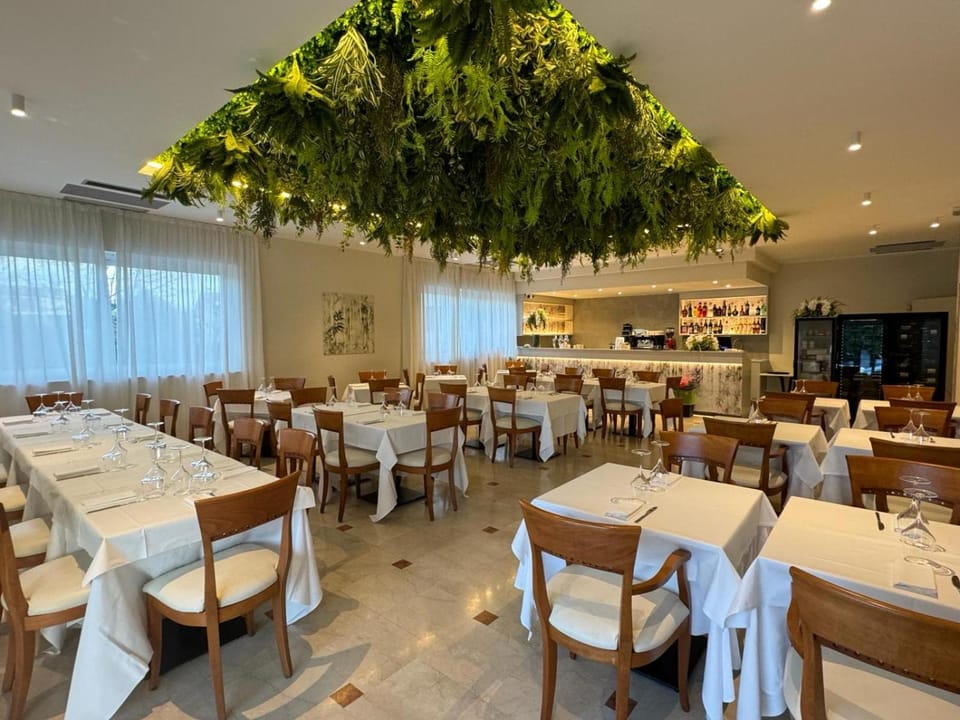 Hotel Dore Hotel in Castelnuovo del Garda