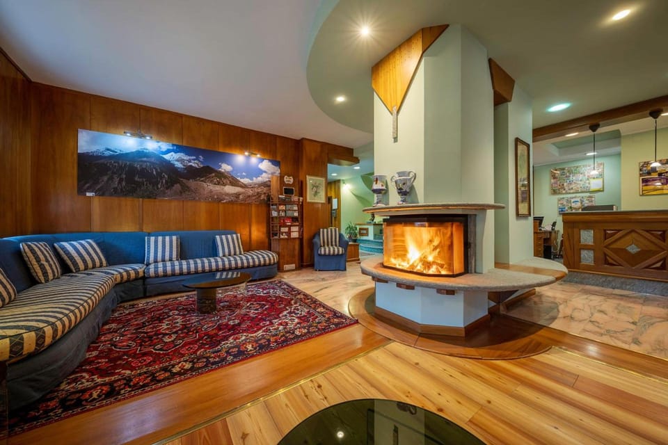 Hotel Elena Hotel in Aosta Valley, Italy