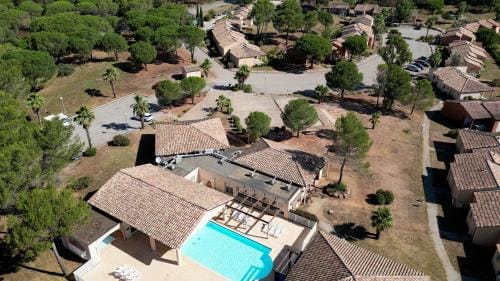Residence Goelia Le Village Azur Hotel in Roquebrune-sur-Argens
