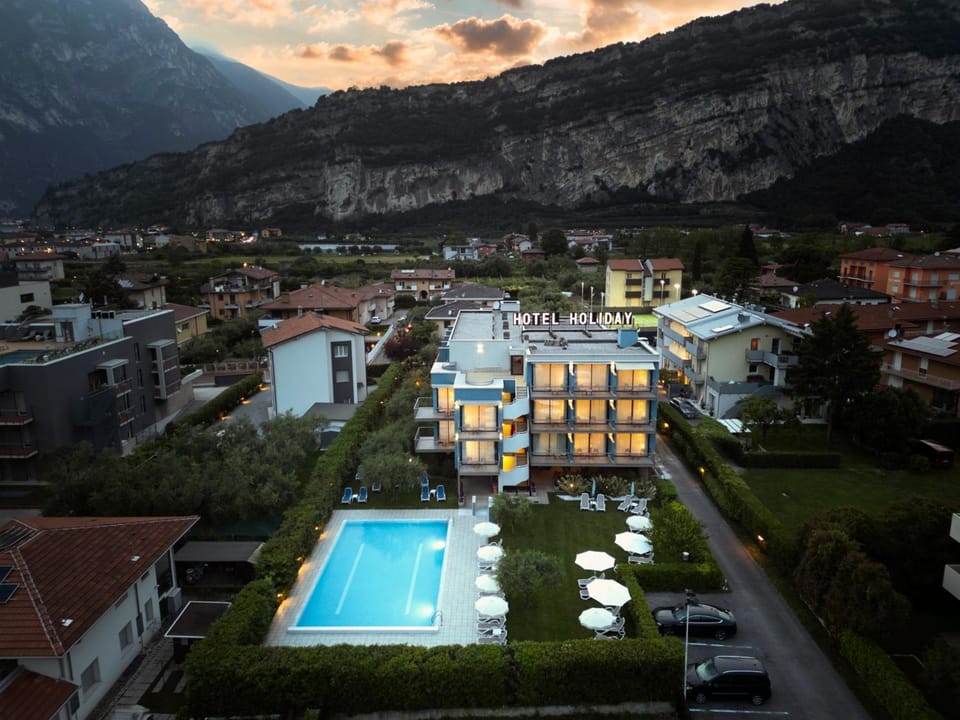 Hotel Holiday Sport & Relax Hotel in Nago–Torbole