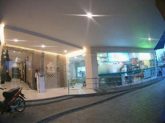 Cebu Rooms - San Marino Hotel in Lapu-Lapu City